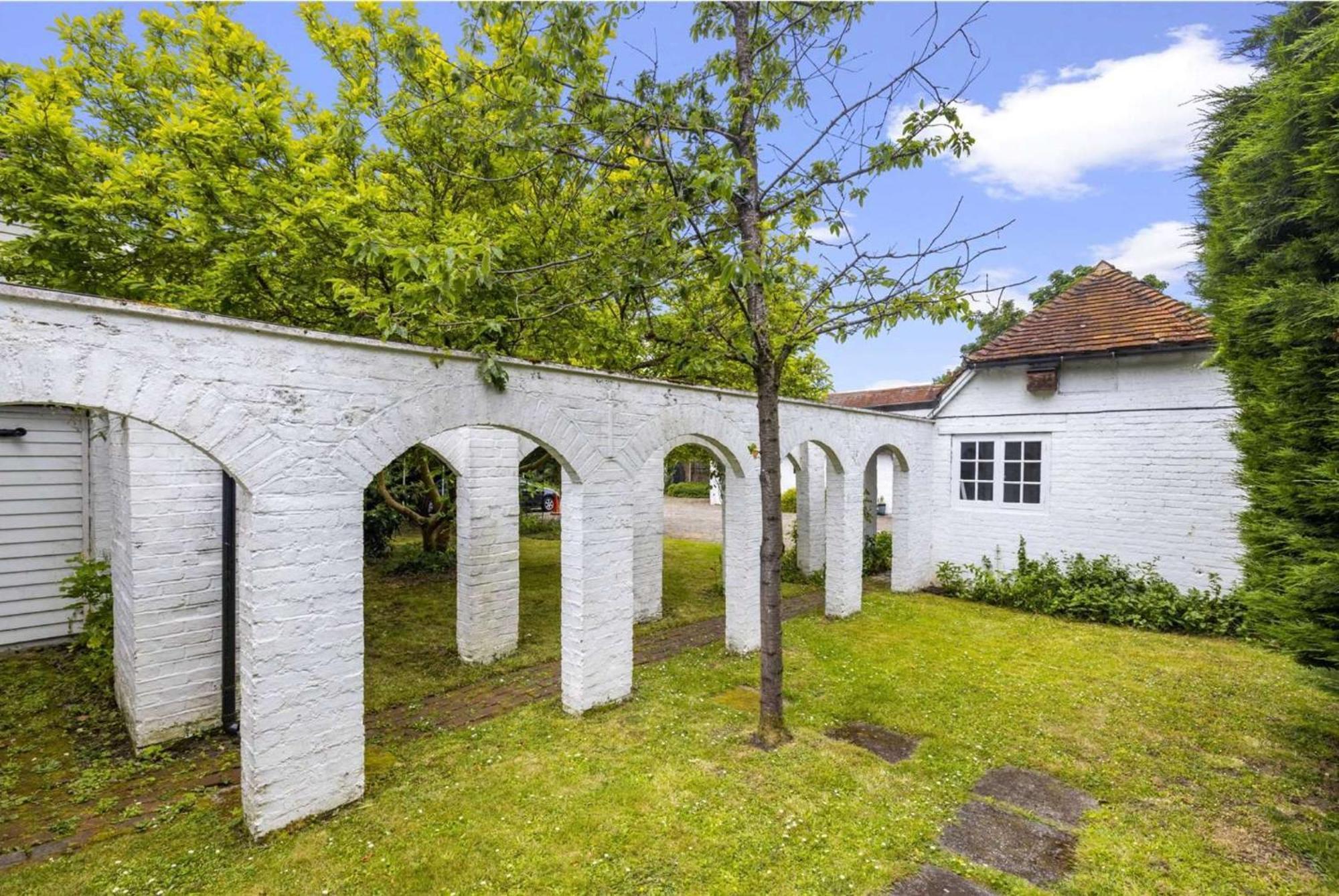 English Farmhouse Cottage