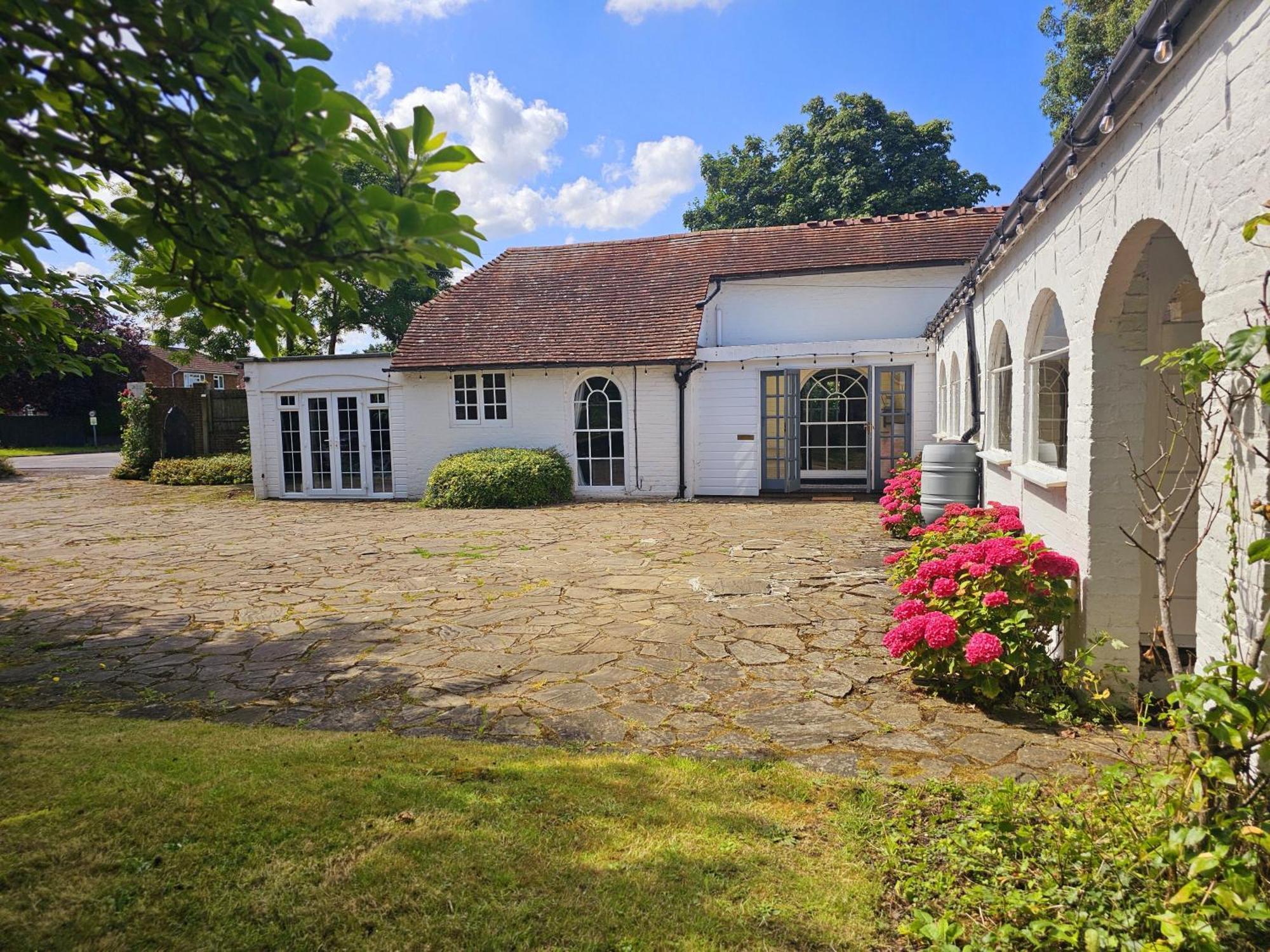 English Farmhouse Cottage Holiday home Guildford