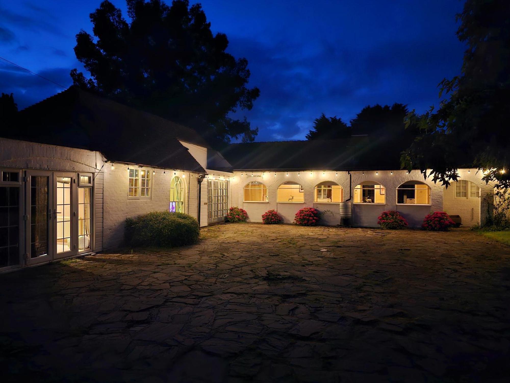 English Farmhouse Cottage Holiday home *