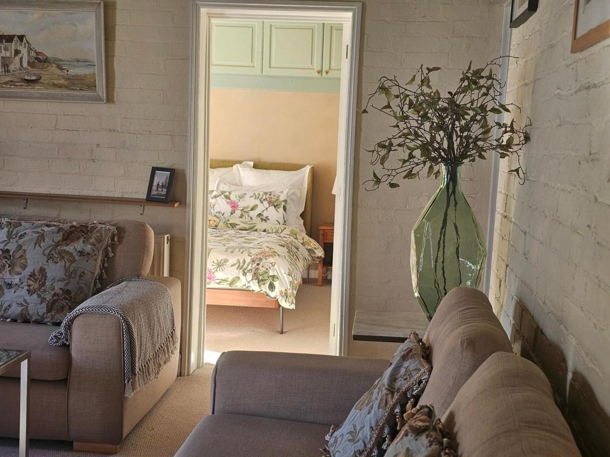 English Farmhouse Cottage Holiday home Guildford