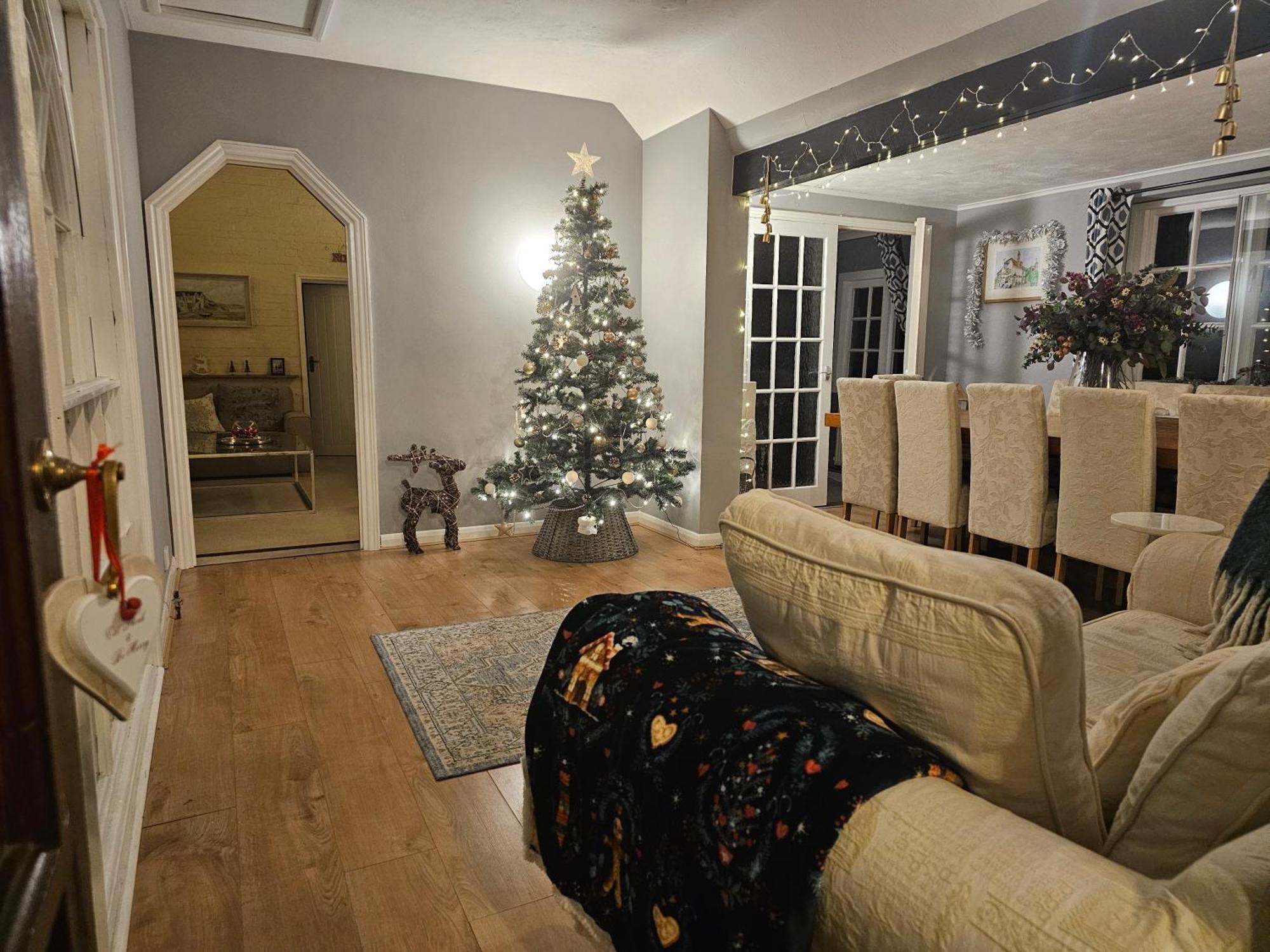 English Farmhouse Cottage *