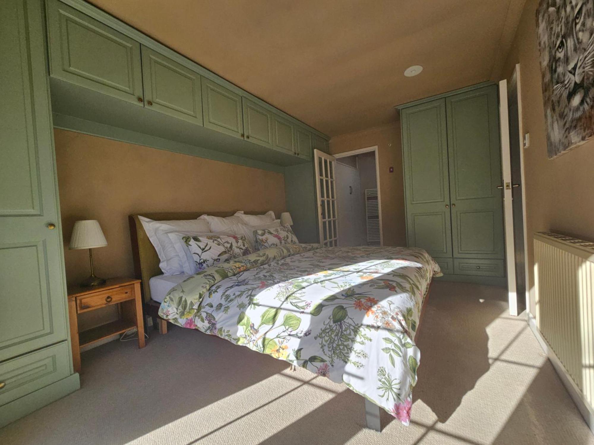 English Farmhouse Cottage * Guildford